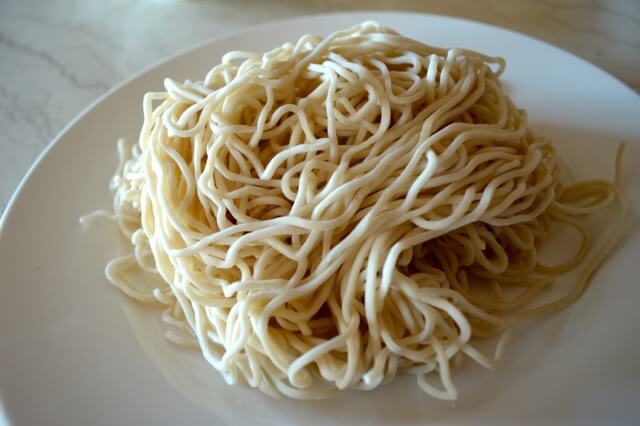 Easy Mushroom Noodle Stir fry, by cwww5.fioekdjsdas.cf