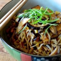 Easy Mushroom Noodle Stir fry, by cwww5.fioekdjsdas.cf