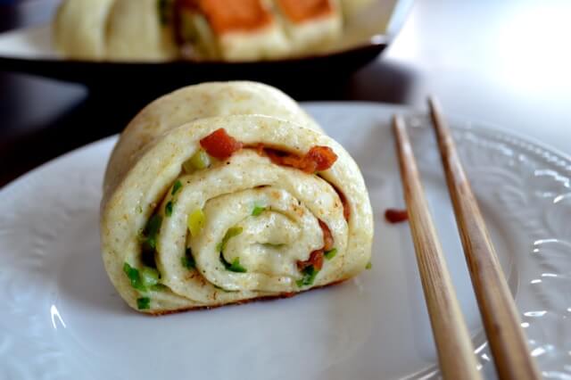 Chinese Scallion Rolls (Hua Juan), by cwww5.fioekdjsdas.cf