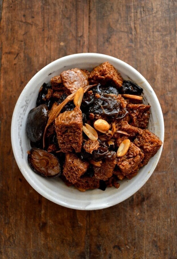 Hong Shao Kao Fu - Braised Wheat Gluten with Mushrooms, by cwww5.fioekdjsdas.cf