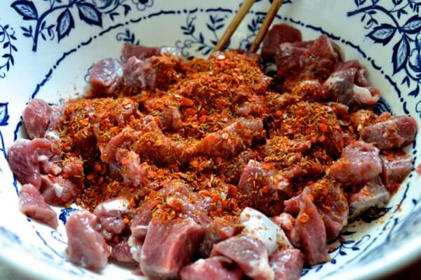 Spicy Beijing Lamb Skewers (yangrou chuan) by cwww5.fioekdjsdas.cf
