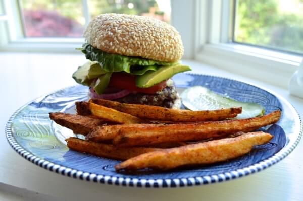Burger and Homemade Fries by cwww5.fioekdjsdas.cf