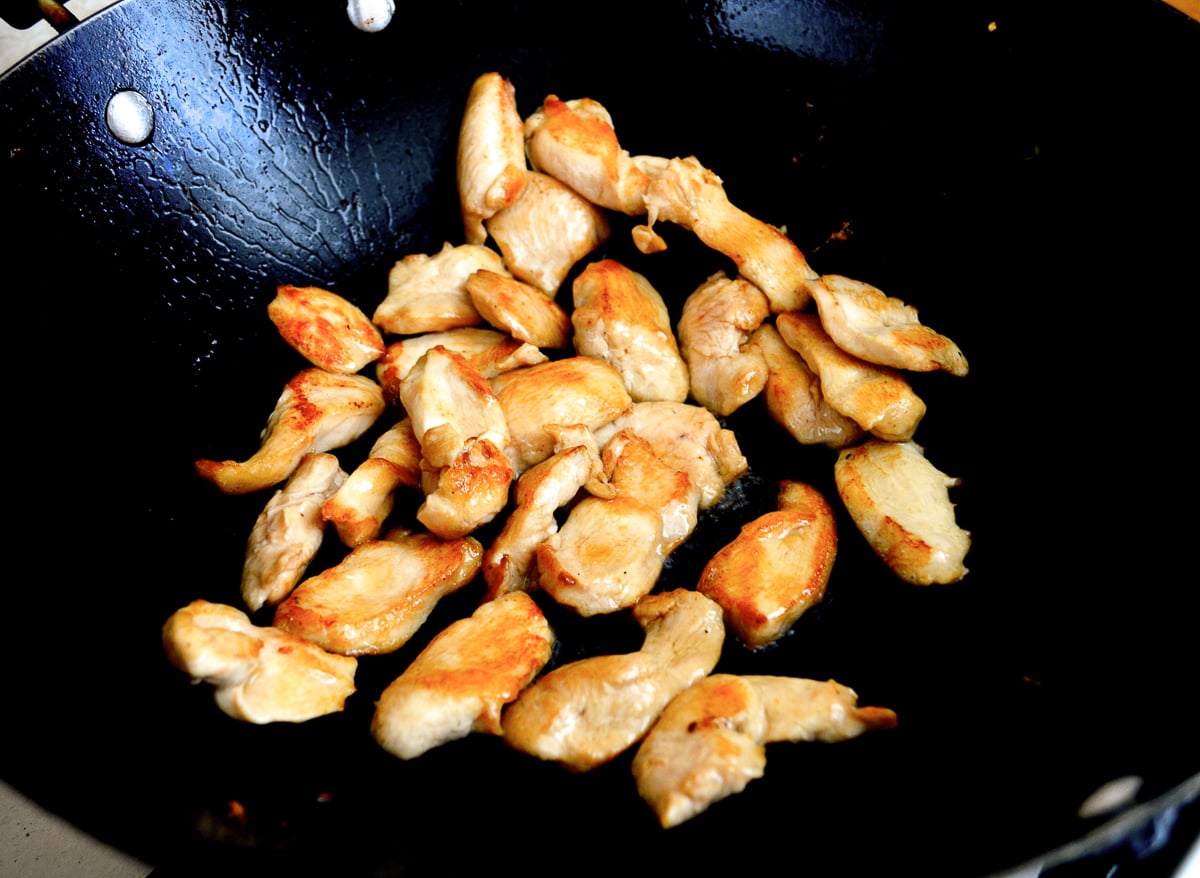 Chicken Snow Peas Stir-fry by cwww5.fioekdjsdas.cf
