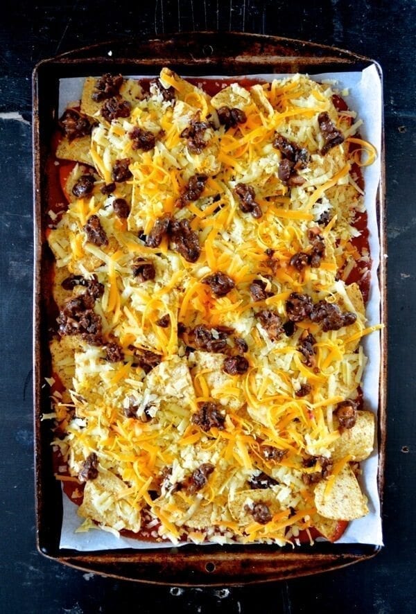 Huevos Rancheros Nachos w/ Avocado Crema by cwww5.fioekdjsdas.cf