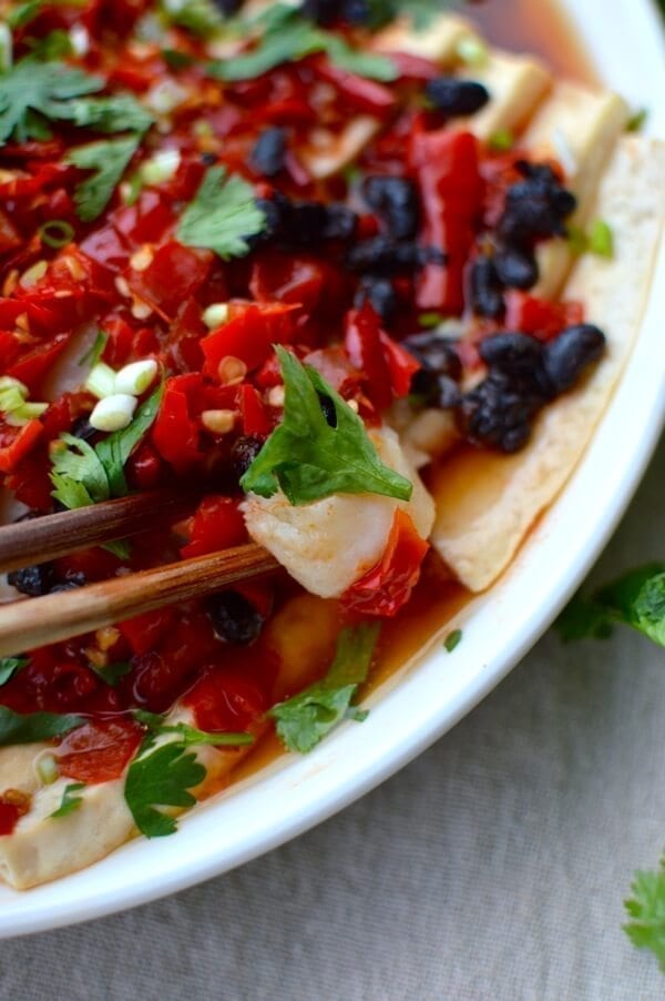 Hunan Steamed Fish with Salted Chilies - Duo Jiao Yu, by cwww5.fioekdjsdas.cf