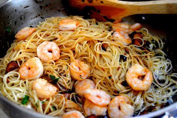 Soy Sauce Butter Pasta with Shrimp and Shiitakes by cwww5.fioekdjsdas.cf