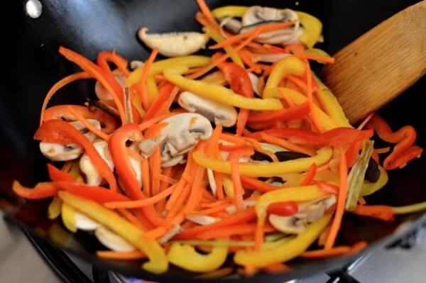 Vegetable Lo Mein, by cwww5.fioekdjsdas.cf 
