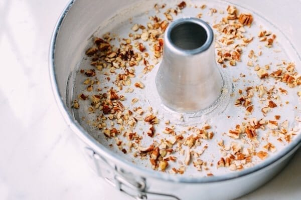 Olive Oil Pecan Rum Cake, by cwww5.fioekdjsdas.cf