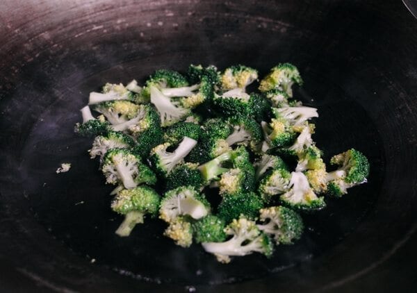 Thai Basil Shrimp Fried Rice - Easy Thai Food , by cwww5.fioekdjsdas.cf
