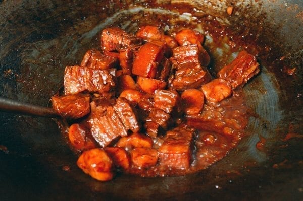 Cantonese Style Braised Pork Belly with Arrowroot, by cwww5.fioekdjsdas.cf