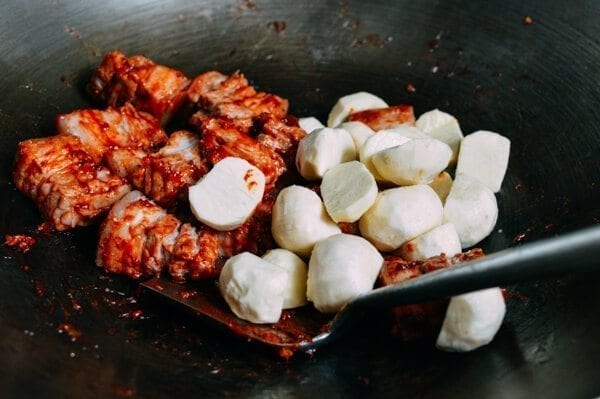 Cantonese Style Braised Pork Belly with Arrowroot, by cwww5.fioekdjsdas.cf