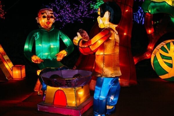 Lifesize Lanterns - Chengdu Temple Fair, Chinese New Year Celebration, by cwww5.fioekdjsdas.cf