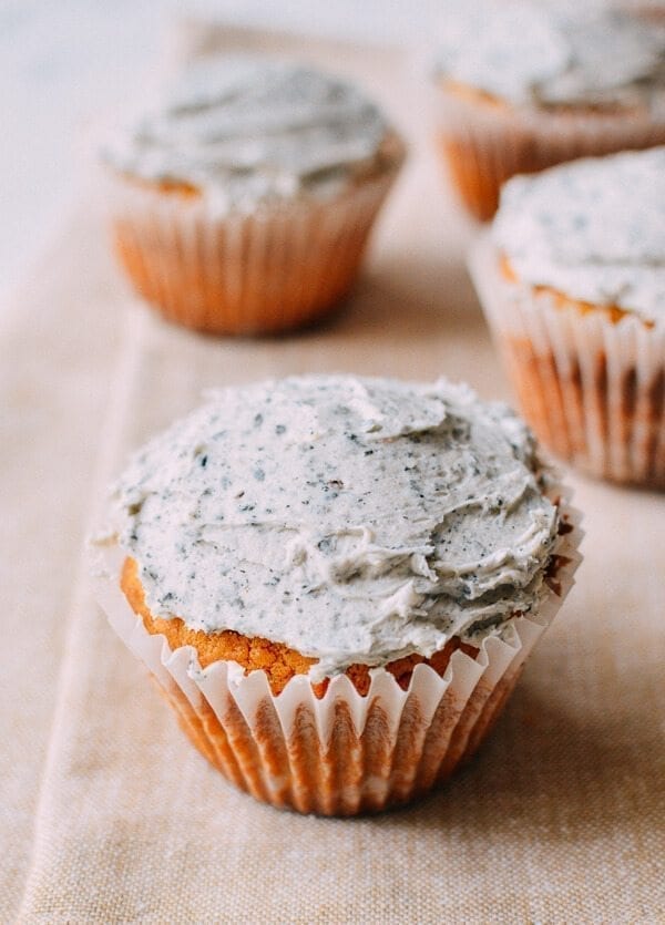 Peanut Butter Cupcakes w/ Black Sesame Frosting, by cwww5.fioekdjsdas.cf