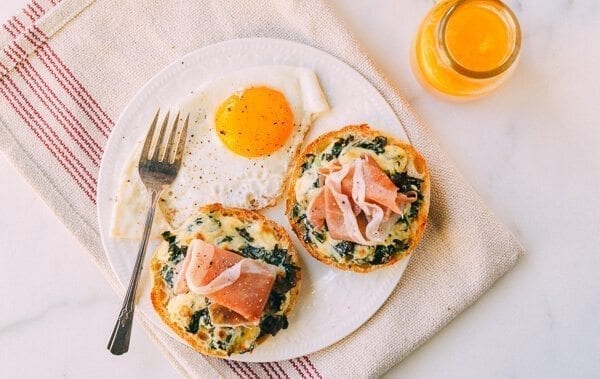 Cheesy Kale Prosciutto Brunch Melts, by cwww5.fioekdjsdas.cf