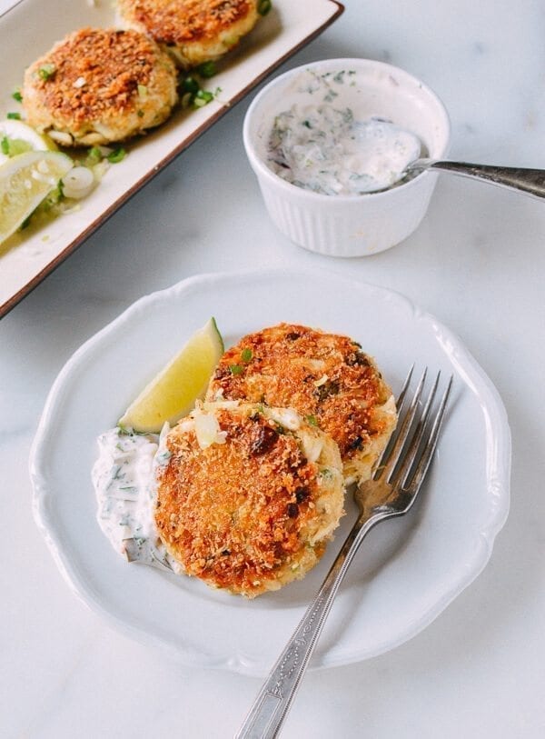 Sesame Panko Crab Cakes with Cilantro Lime Tartar Sauce, by cwww5.fioekdjsdas.cf