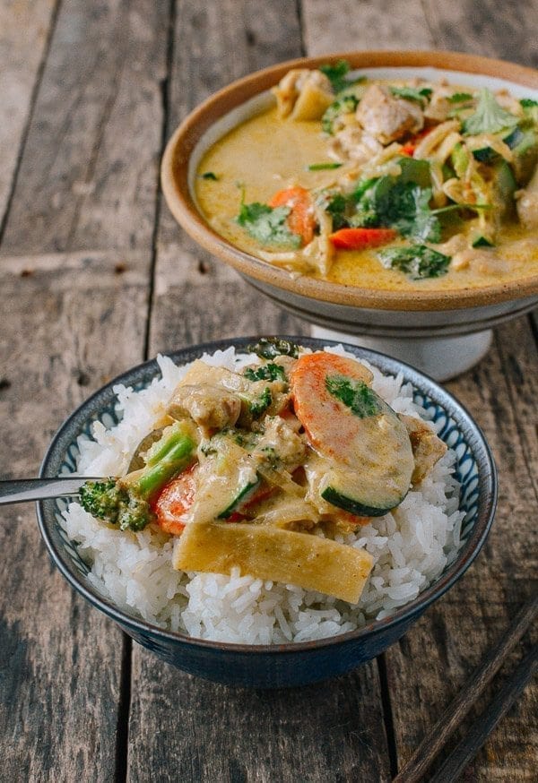 Green Curry Chicken over rice, by cwww5.fioekdjsdas.cf