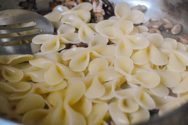 Winter Pasta with Mushrooms, Sausage Meatballs, Walnuts & Crispy Sage, by cwww5.fioekdjsdas.cf
