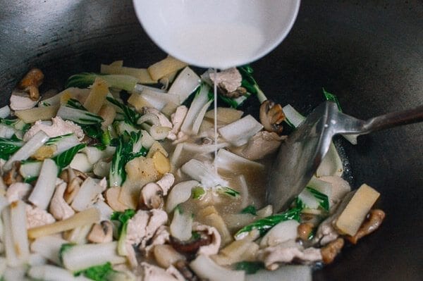 Adding cornstarch to thicken stir-fry sauce, cwww5.fioekdjsdas.cf