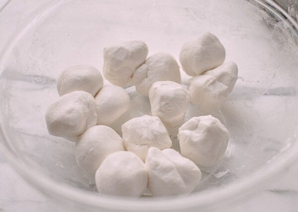 Tang Yuan (Sweet Rice Balls with Black Sesame Filling), by cwww5.fioekdjsdas.cf