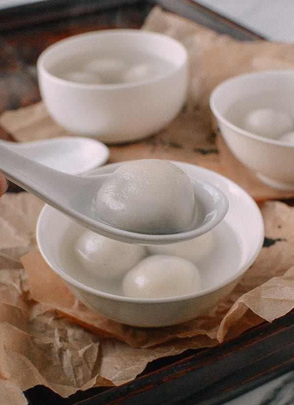 Tang Yuan (Sweet Rice Balls with Black Sesame Filling), by cwww5.fioekdjsdas.cf