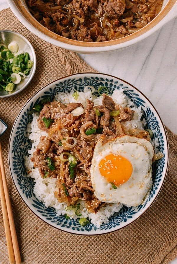Gyudon (Japanese Beef & Rice Bowls), by cwww5.fioekdjsdas.cf