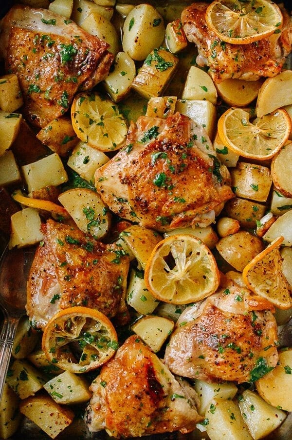 Roasted Lemon Chicken Thighs with Potatoes, by cwww5.fioekdjsdas.cf