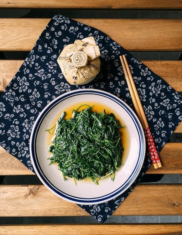 Sautéed Edible Clover (Caotou, 草头)