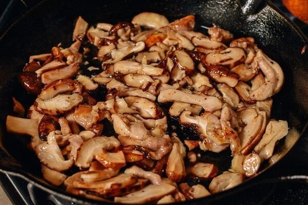 Udon Noodle Soup with Chicken & Mushrooms, by cwww5.fioekdjsdas.cf