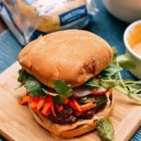 Banh Mi Burgers, by cwww5.fioekdjsdas.cf