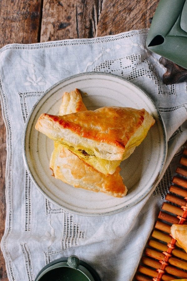 Beef Curry Pastry, by cwww5.fioekdjsdas.cf
