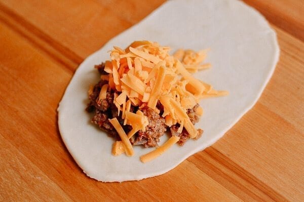 A Beef & Cheese Empanada Recipe: Baked OR Fried, by cwww5.fioekdjsdas.cf