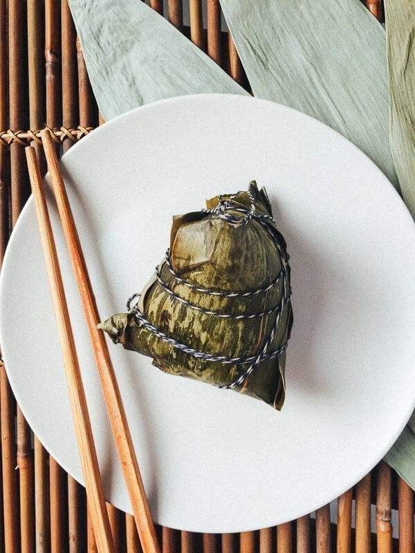 zongzi on a plate  by cwww5.fioekdjsdas.cf