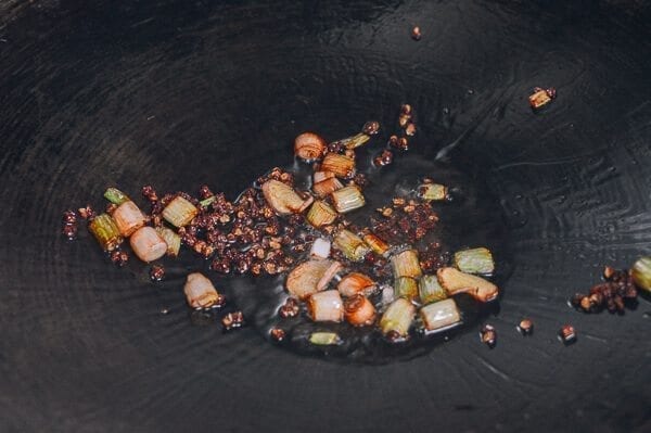 Sichuan Boiled Beef (Shuizhu Niurou), by cwww5.fioekdjsdas.cf