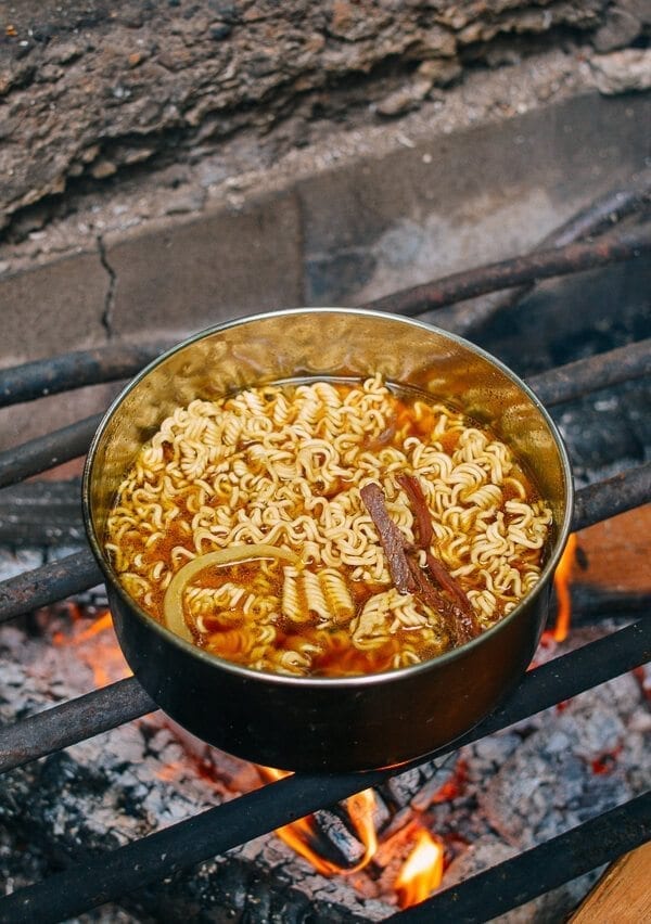 Campfire Curry Ramen, by cwww5.fioekdjsdas.cf