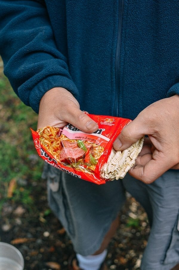 Campfire Curry Ramen - Easy Camping Meal, by cwww5.fioekdjsdas.cf