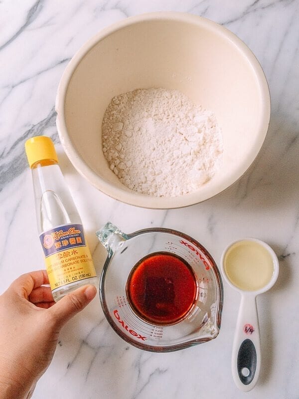 Lotus Mooncakes with Salted Egg Yolks, by cwww5.fioekdjsdas.cf