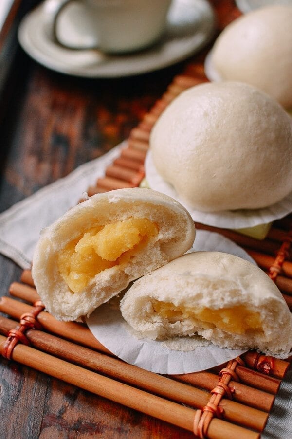 Cantonese Steamed Custard Buns (Nai Wong Bao), by cwww5.fioekdjsdas.cf