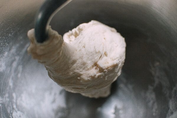 dough in stand mixer for Cantonese Steamed Custard Buns (Nai Wong Bao), by cwww5.fioekdjsdas.cf