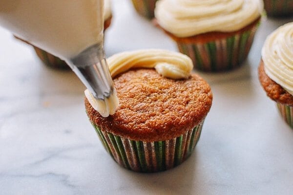 Pumpkin Cupcakes with Maple Vanilla Buttercream, by cwww5.fioekdjsdas.cf