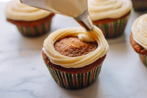 Pumpkin Cupcakes with Maple Vanilla Buttercream, by cwww5.fioekdjsdas.cf
