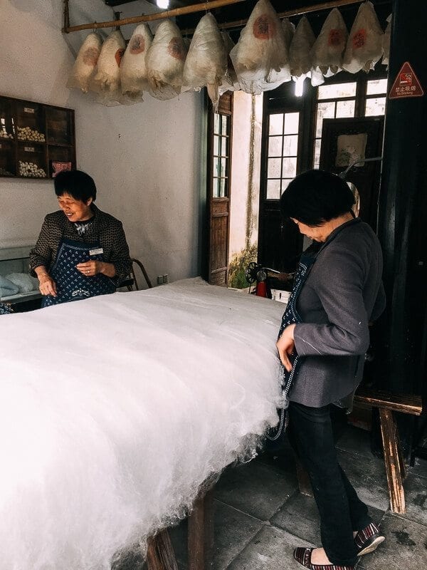 Wuzhen Silk Workshop, by cwww5.fioekdjsdas.cf