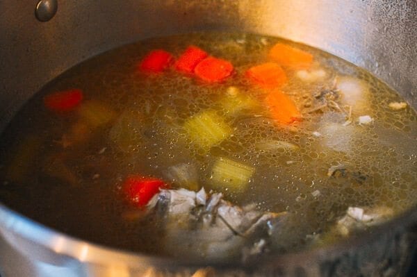 A 2-Part Recipe: Roast Chicken & Stock, by cwww5.fioekdjsdas.cf