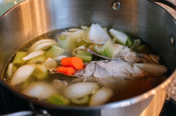 A 2-Part Recipe: Roast Chicken & Stock, by cwww5.fioekdjsdas.cf
