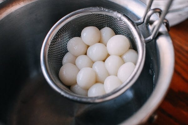 Coconut Tapioca Dessert with Sweet Rice Balls, by cwww5.fioekdjsdas.cf