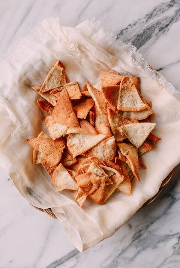Pita Chips & Hummus, by cwww5.fioekdjsdas.cf