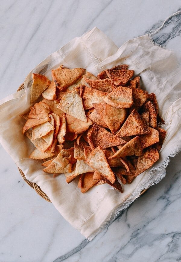 Pita Chips & Hummus, by cwww5.fioekdjsdas.cf