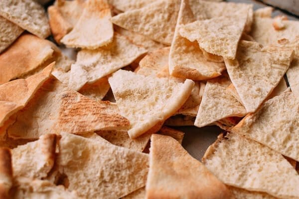 Pita Chips & Hummus, by cwww5.fioekdjsdas.cf