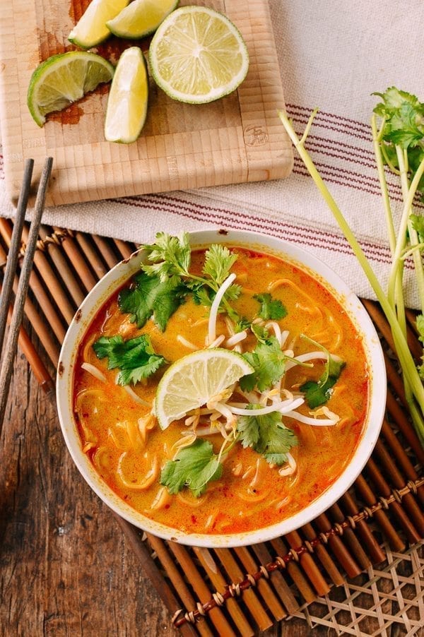 Curry Mee Malaysian Noodle Soup, by cwww5.fioekdjsdas.cf