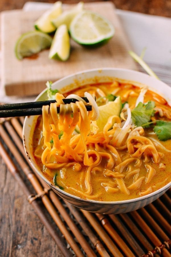 Curry Mee Malaysian Noodle Soup, by cwww5.fioekdjsdas.cf