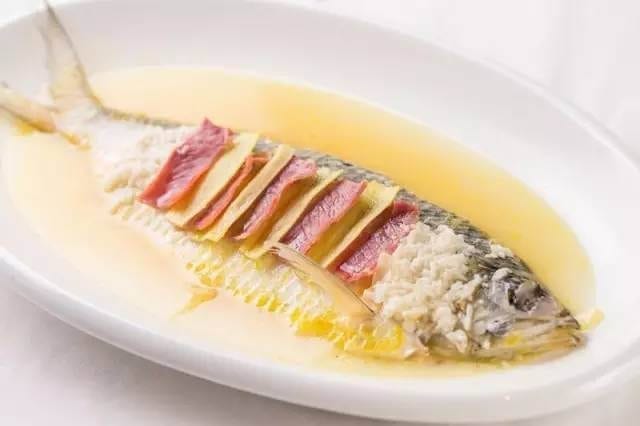 Good Eats in Shanghai: A Culinary Tour of Shanghai Cuisine - steamed shad by cwww5.fioekdjsdas.cf